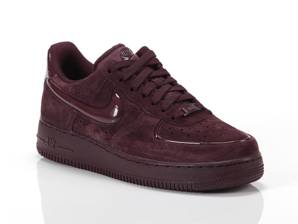 Nike AIR FORCE 1 07 woman HV4406 600