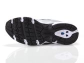  740 - Sneakers unisex New Balance. Disponibile in diverse taglie: 37, 38 e colori argento, bianco, nero. YOUSPORTY.