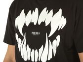  Black T-Shirt With White Mouth Print - T-Shirt uomo Phobia Archive. Disponibile in diverse taglie: xl e colori nero. YOUSPORTY.