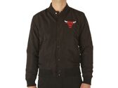  Nba Team Logo Bomber Chicago Bulls - Giacche uomo New Era. Disponibile in diverse taglie: s e colori rosso, nero. YOUSPORTY.