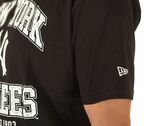  Mlb Arch Logo Os Tee New York Yankees - T-Shirt uomo New Era. Disponibile in diverse taglie: l e colori bianco, nero. YOUSPORTY