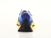  327 - Sneakers uomo New Balance. Disponibile in diverse taglie: 40, 39 e colori giallo, blu. YOUSPORTY.