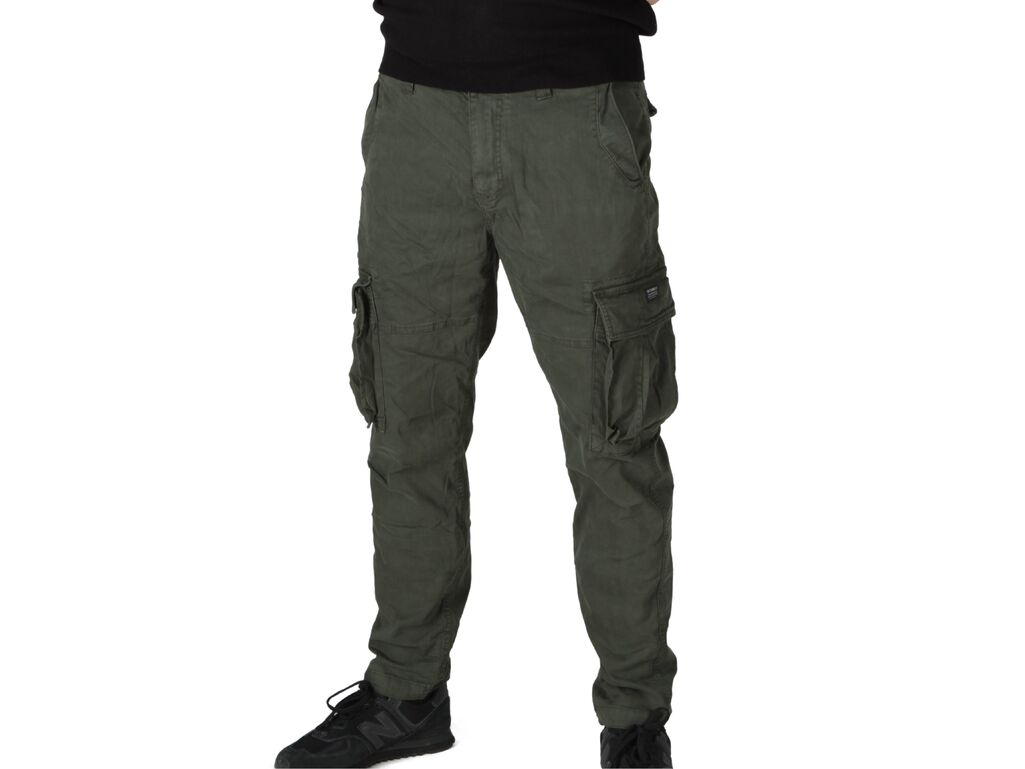  Core Cargo Pant Surplus Goods Olive Green - Pantaloni uomo Superdry. Disponibile in diverse taglie: 36 e colori verde. YOUSPORT