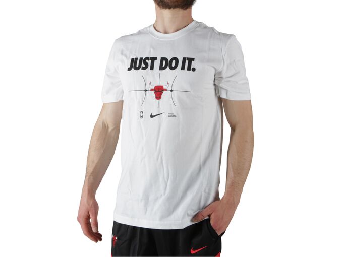 Nike CHICAGO BULLS T-S man FQ6270 100