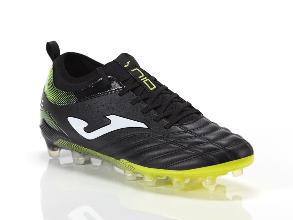  NUMERO 10 - Calcio uomo Joma. Disponibile in diverse taglie: 40, 41, 42, 43, 44, 45 e colori giallo, nero, verde. YOUSPORTY.