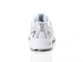  740 - Sneakers unisex New Balance. Disponibile in diverse taglie: 40, 41, 42, 36, 37, 38, 39 e colori argento, bianco. YOUSPORT